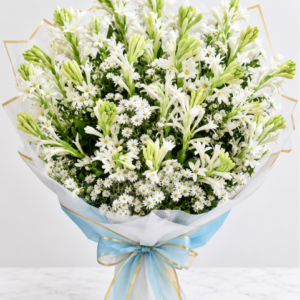 Fresh White Tuberose & Daisy Bouquet